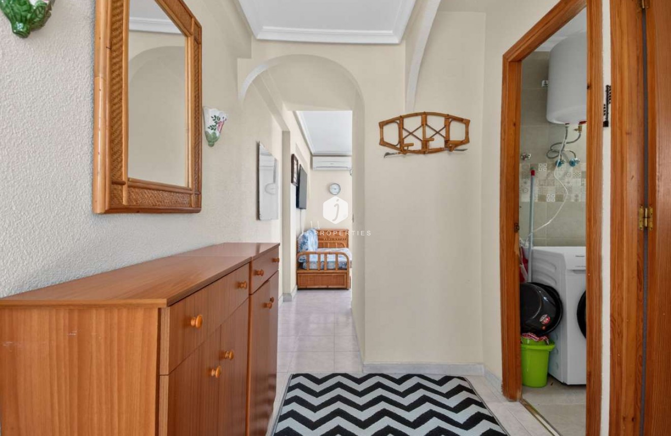 Aus zweiter Hand - Wohnung -
Punta Prima - Costa Blanca