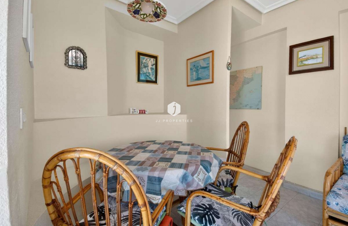 Aus zweiter Hand - Wohnung -
Punta Prima - Costa Blanca