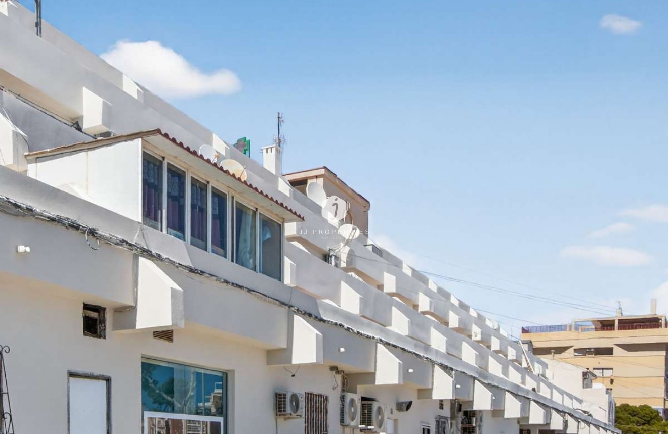 Aus zweiter Hand - Wohnung -
Punta Prima - Costa Blanca