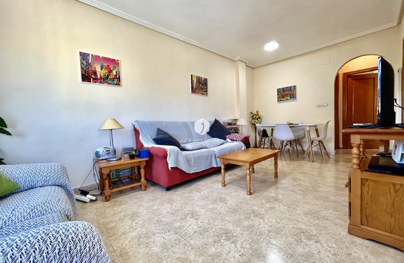 Z drugiej ręki - Daszek -
La Zenia - Costa Blanca