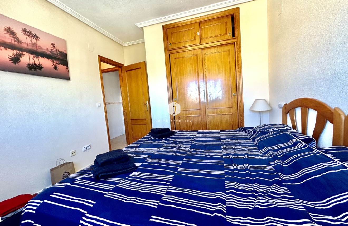 Z drugiej ręki - Daszek -
La Zenia - Costa Blanca