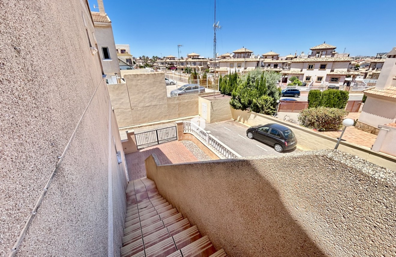 Z drugiej ręki - Daszek -
La Zenia - Costa Blanca