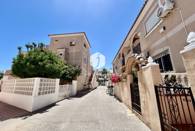 Z drugiej ręki - Daszek -
La Zenia - Costa Blanca