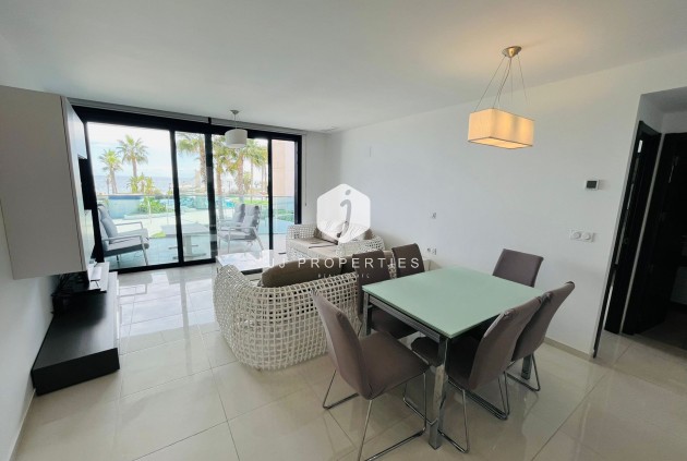 D'occasion - Appartement -
Punta Prima - Costa Blanca