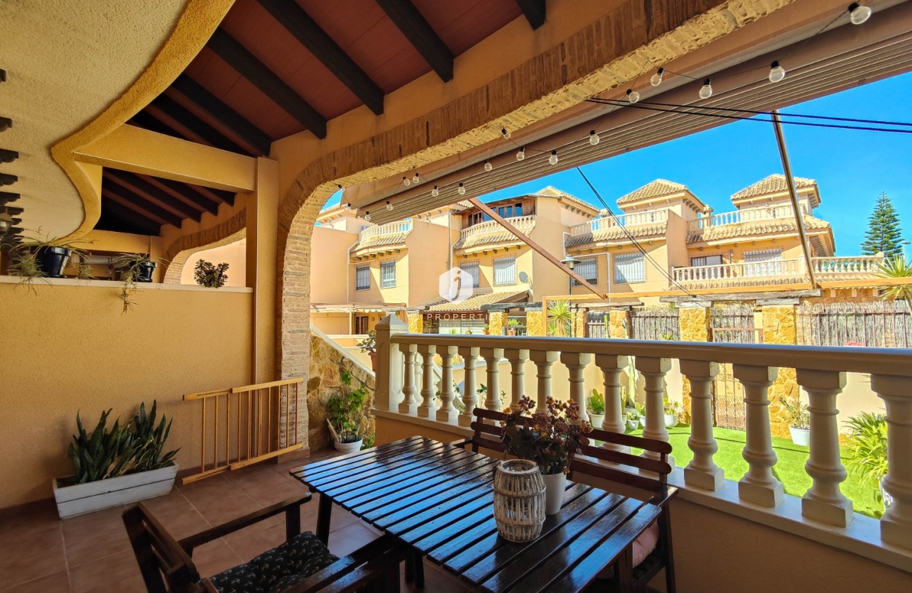 Resale - Chalet -
Guardamar del Segura - Costa Blanca