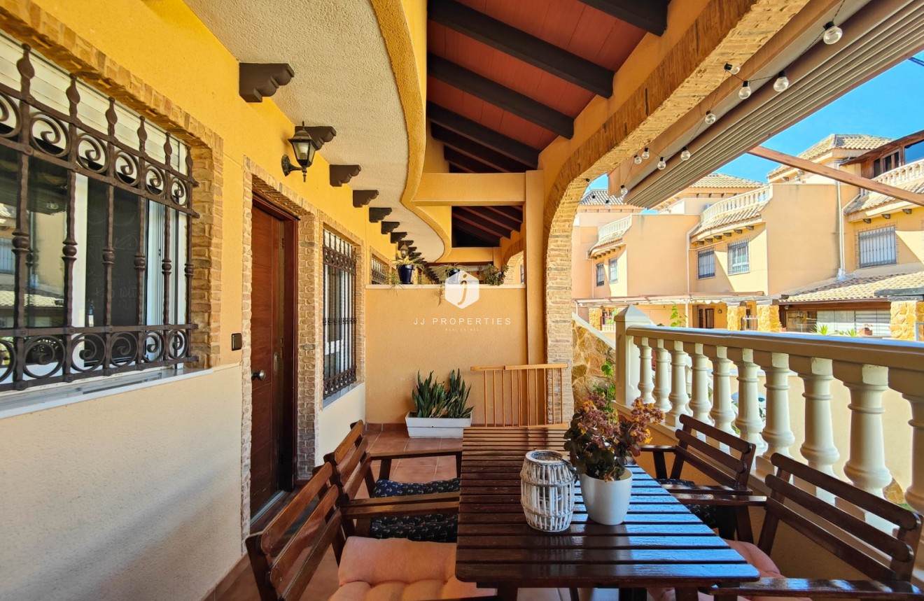 Resale - Chalet -
Guardamar del Segura - Costa Blanca