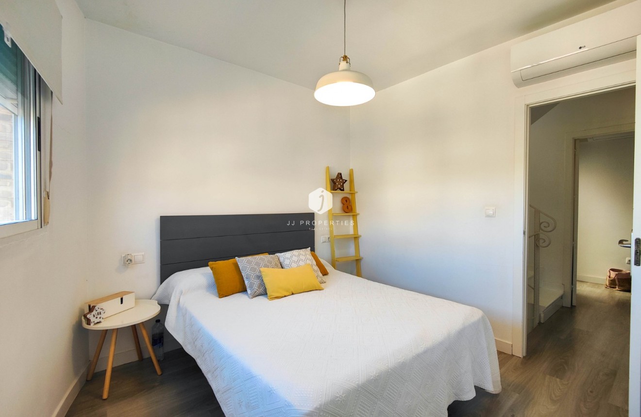 Resale - Chalet -
Guardamar del Segura - Costa Blanca