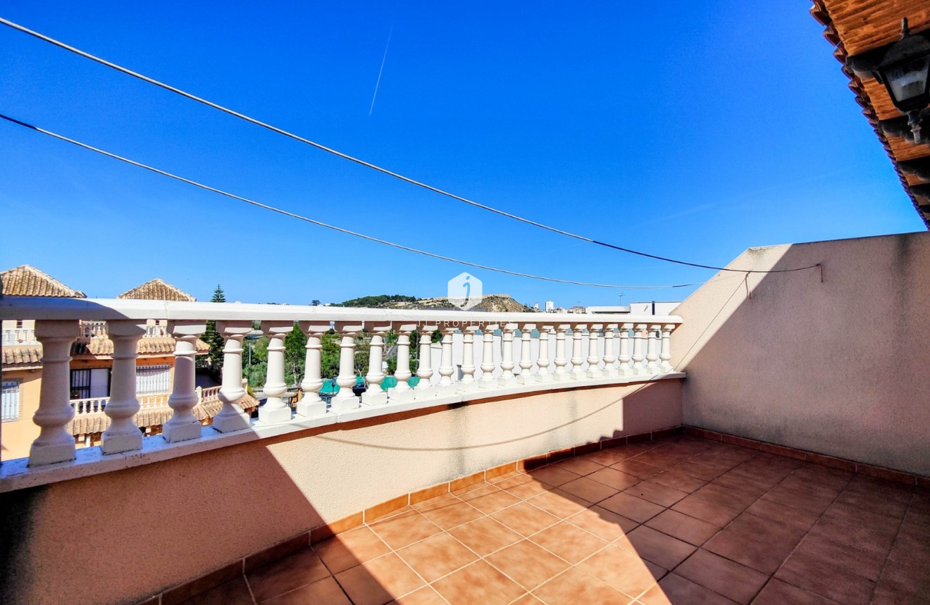 Resale - Chalet -
Guardamar del Segura - Costa Blanca