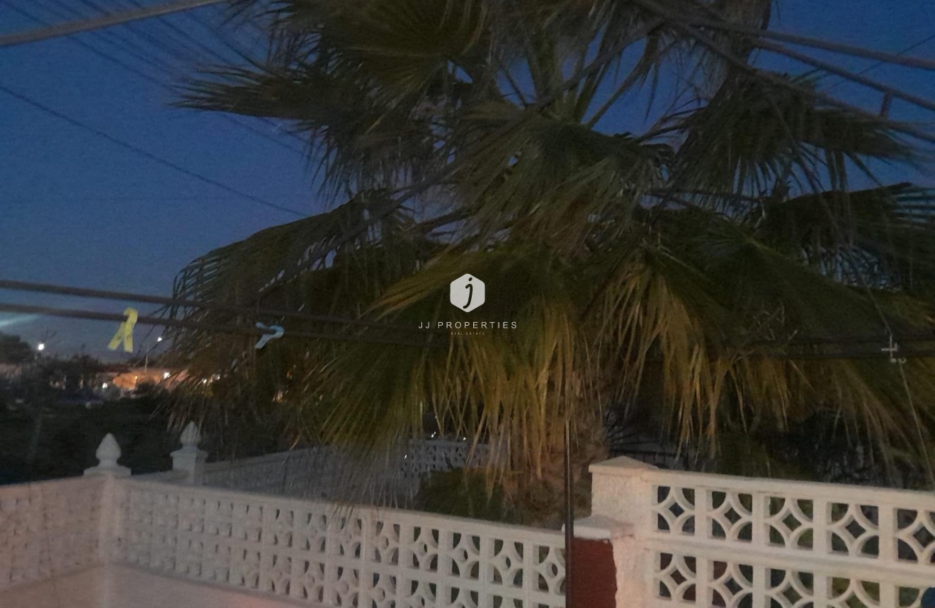 D'occasion - Chalet -
Torrevieja - La Siesta - El Salado - Torreta