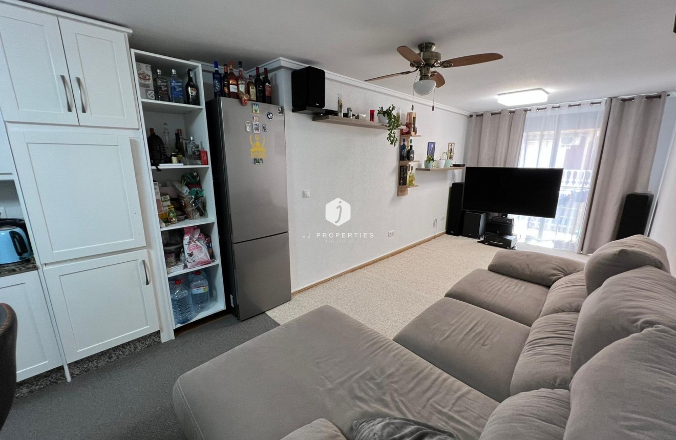 Resale - Apartment / flat -
Torrevieja - Centro