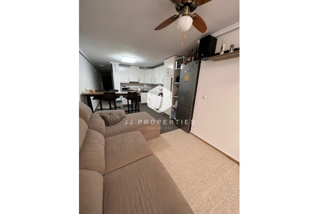 Resale - Apartment / flat -
Torrevieja - Centro