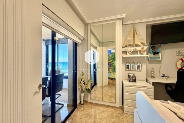 D'occasion - Appartement -
Torrevieja - Torre la mata