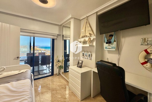 D'occasion - Appartement -
Torrevieja - Torre la mata
