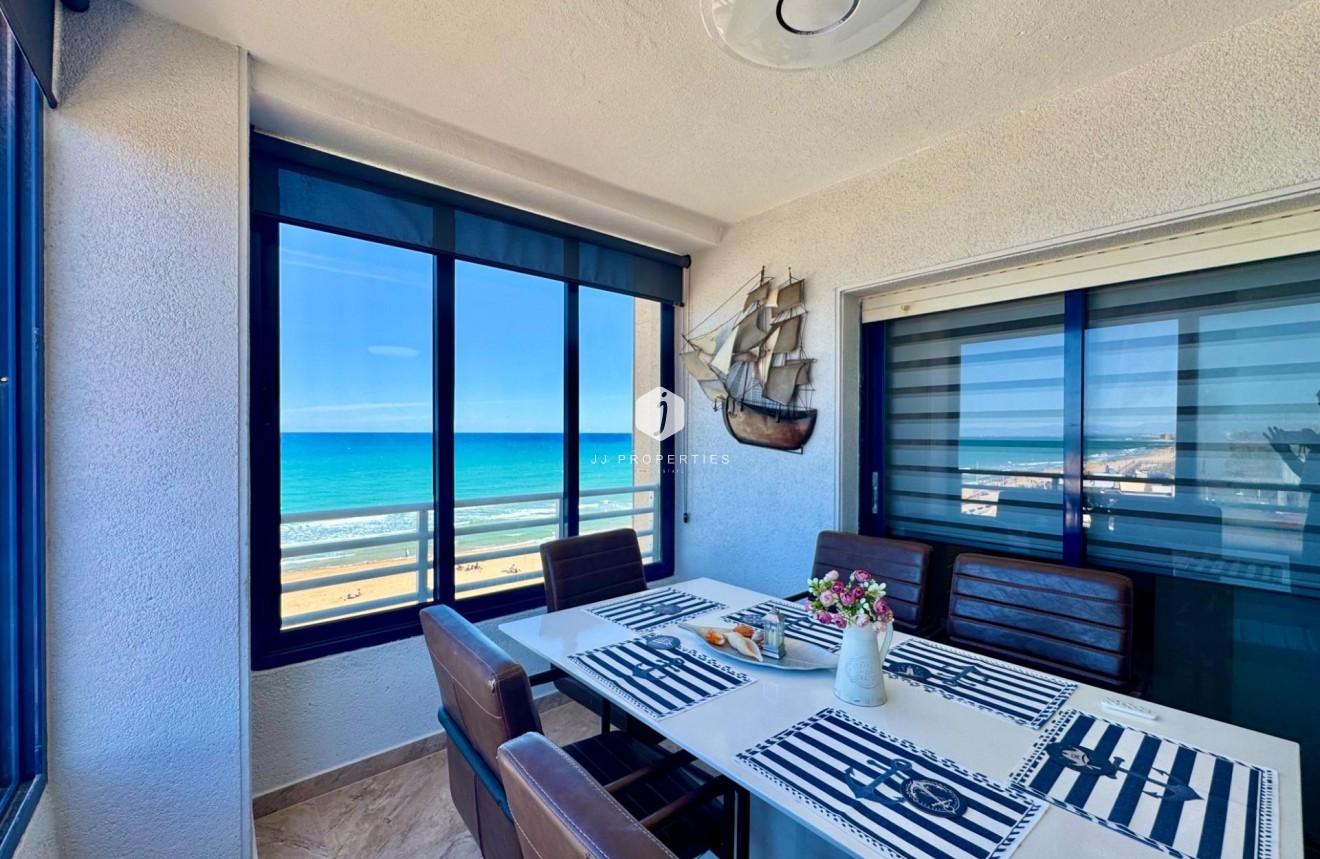 D'occasion - Appartement -
Torrevieja - Torre la mata