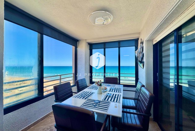 D'occasion - Appartement -
Torrevieja - Torre la mata