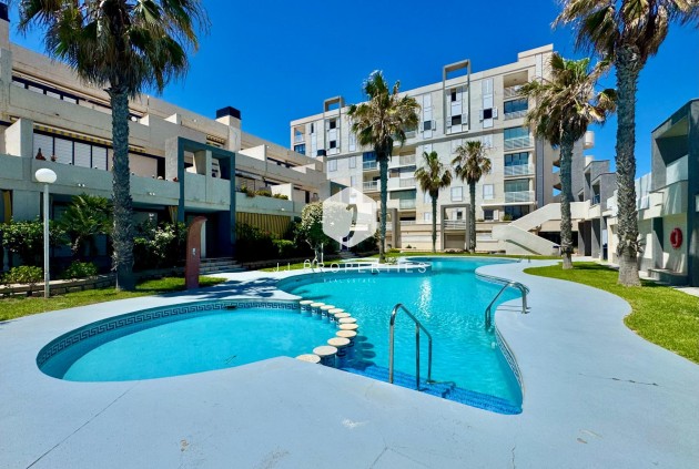 D'occasion - Appartement -
Torrevieja - Torre la mata