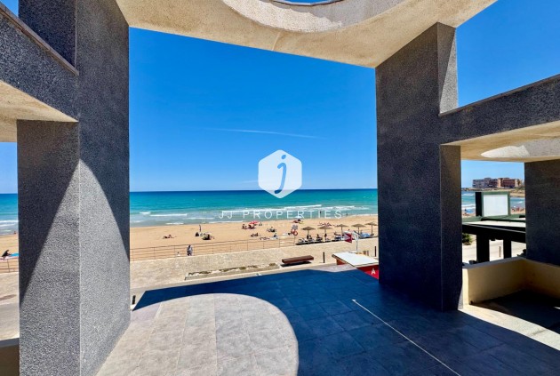D'occasion - Appartement -
Torrevieja - Torre la mata