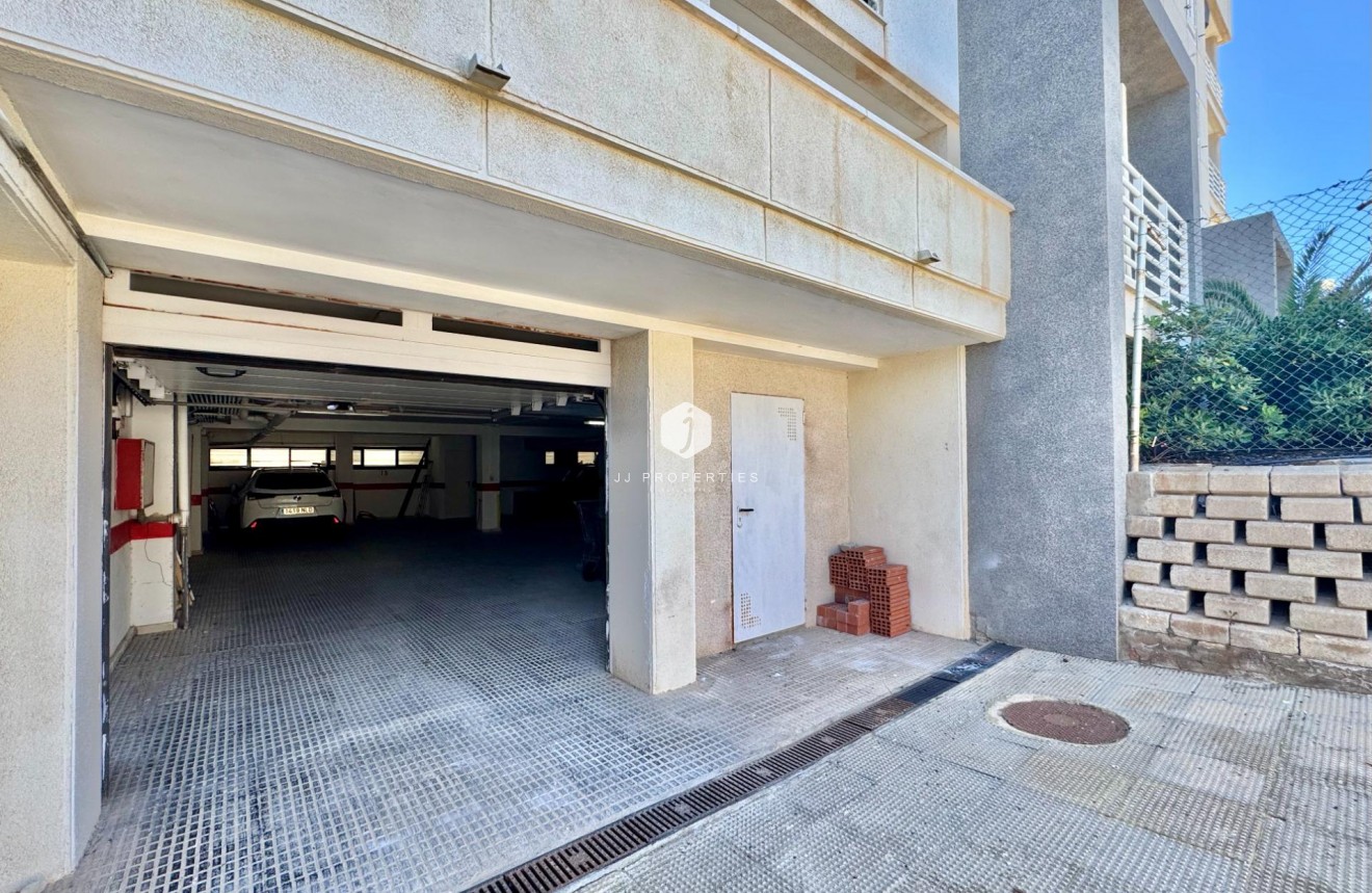 D'occasion - Appartement -
Torrevieja - Torre la mata