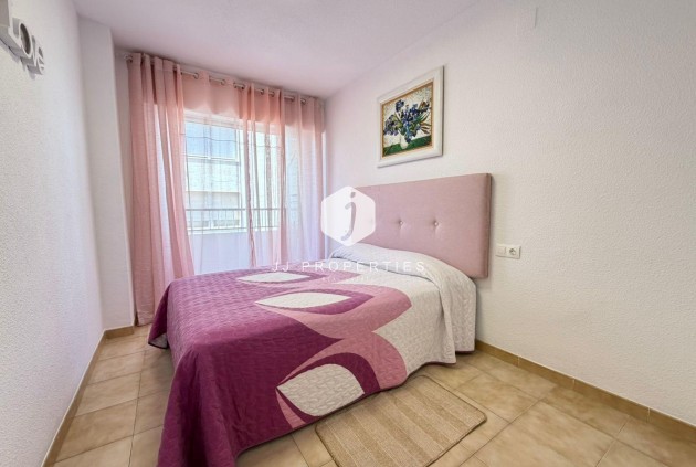 D'occasion - Appartement -
Torrevieja - Centro