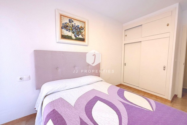D'occasion - Appartement -
Torrevieja - Centro
