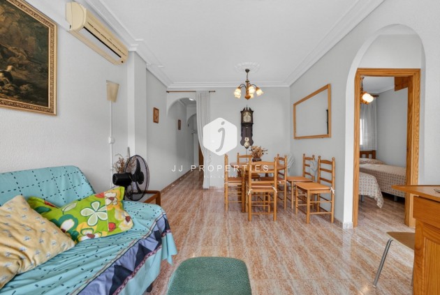 D'occasion - Appartement -
Torrevieja - Playa de los locos