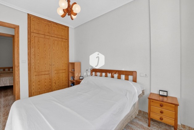 D'occasion - Appartement -
Torrevieja - Playa de los locos