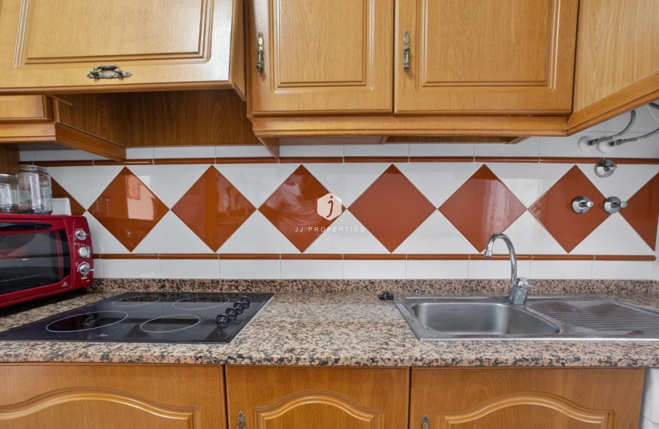 D'occasion - Appartement -
Torrevieja - Playa de los locos