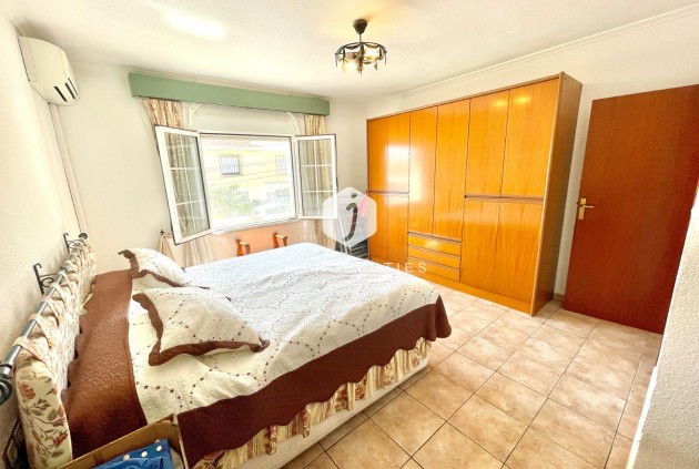 D'occasion - Villa -
Benijofar - Costa Blanca