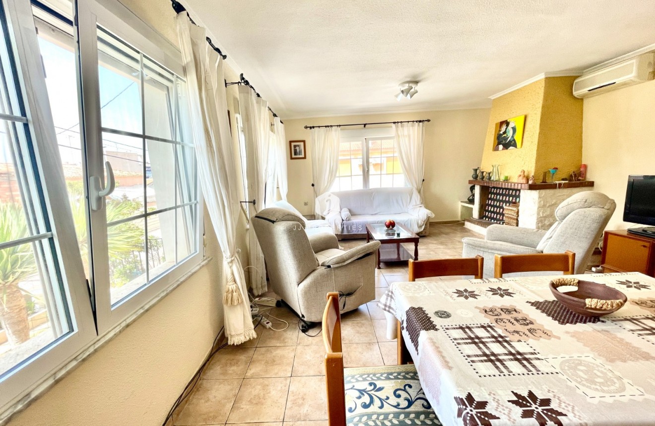 D'occasion - Villa -
Benijofar - Costa Blanca