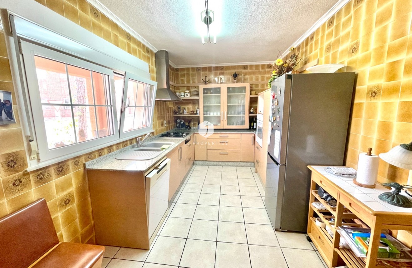 D'occasion - Villa -
Benijofar - Costa Blanca