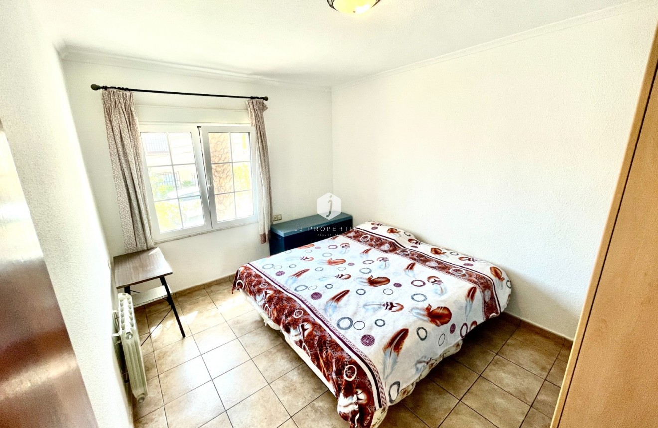 D'occasion - Villa -
Benijofar - Costa Blanca