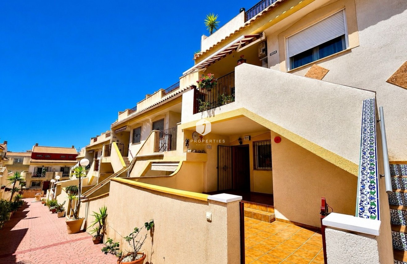 Z drugiej ręki - Mieszkanie w bloku -
La Zenia - Costa Blanca