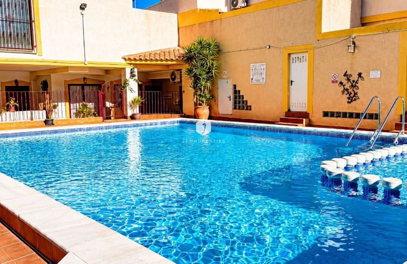 Z drugiej ręki - Mieszkanie w bloku -
La Zenia - Costa Blanca