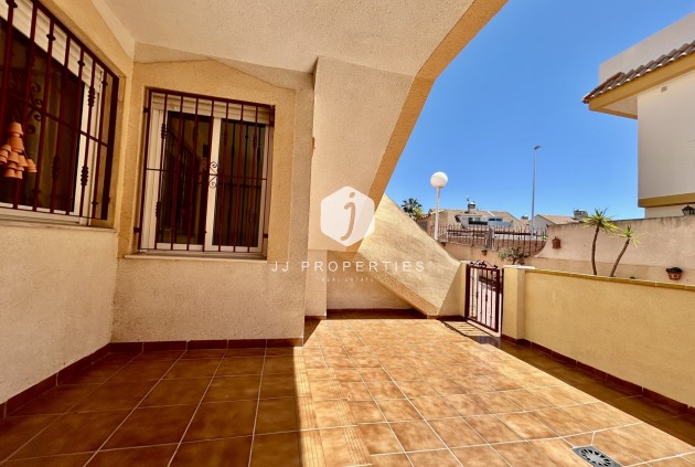 Z drugiej ręki - Mieszkanie w bloku -
La Zenia - Costa Blanca
