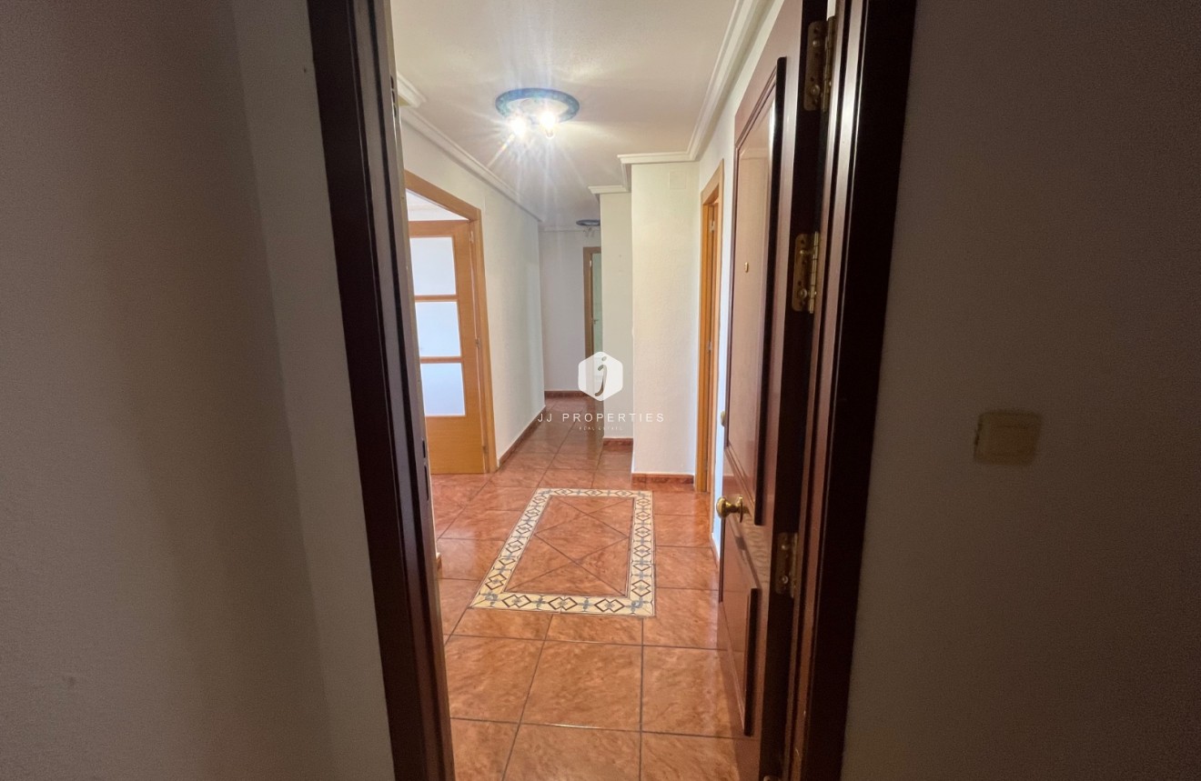 Z drugiej ręki - Mieszkanie w bloku -
Benijofar - Costa Blanca