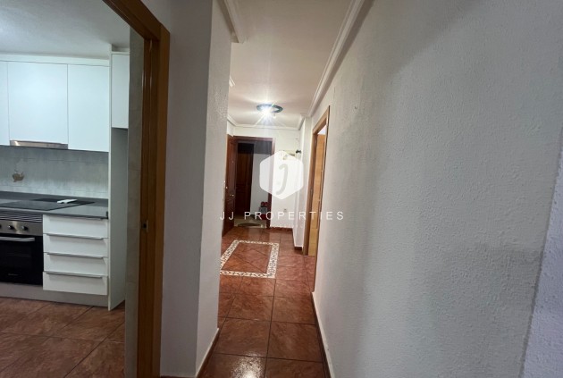 Z drugiej ręki - Mieszkanie w bloku -
Benijofar - Costa Blanca