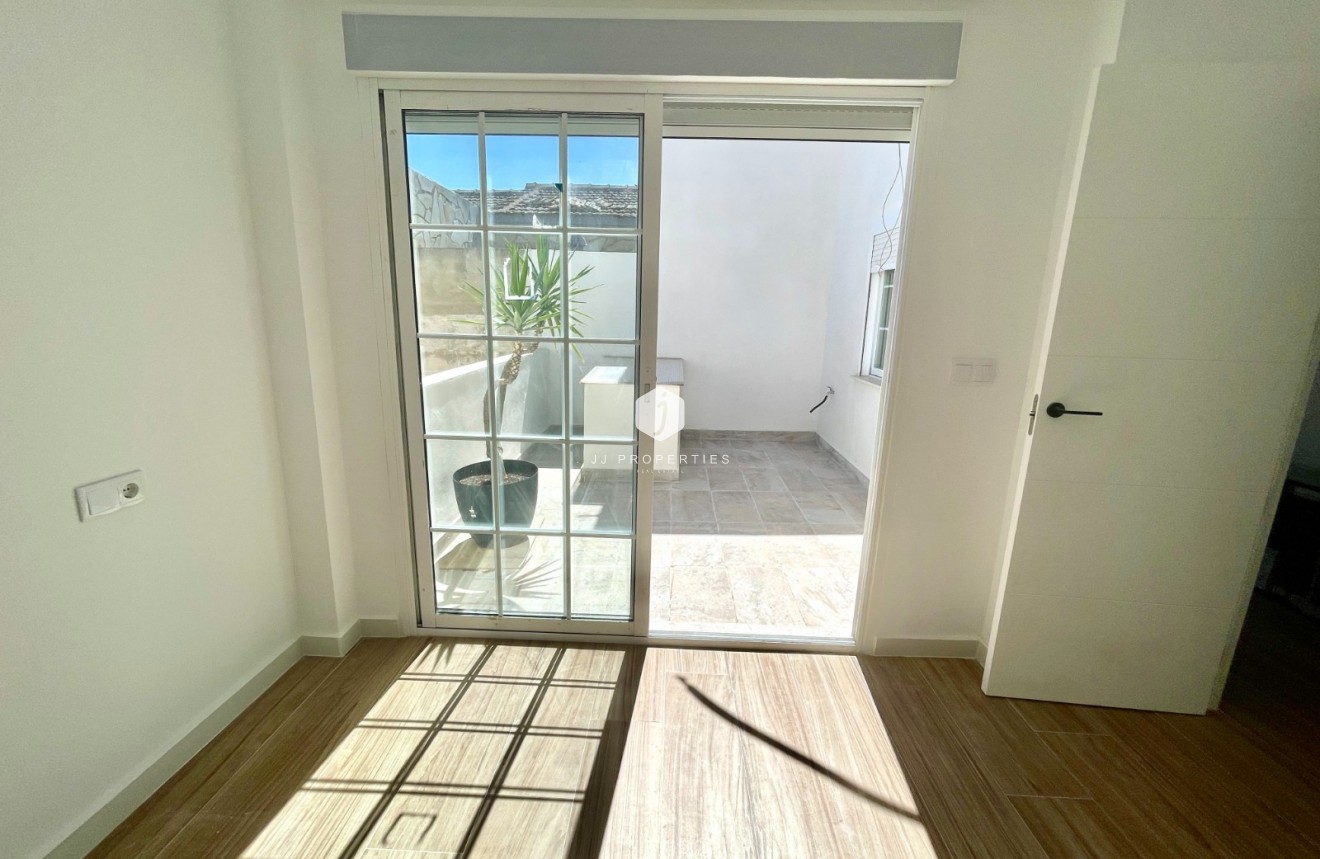 Segunda mano - Chalet -
Daya Vieja - Costa Blanca