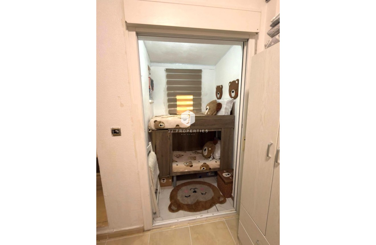 Segunda mano - Apartamento / piso -
Torrevieja - Nueva Torrevieja
