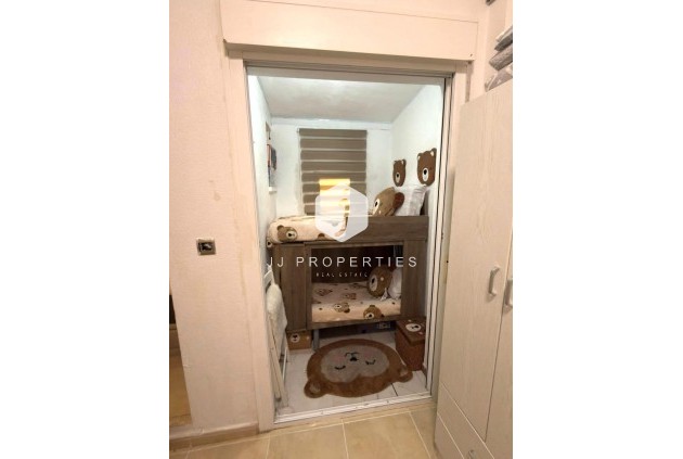 Segunda mano - Apartamento / piso -
Torrevieja - Nueva Torrevieja