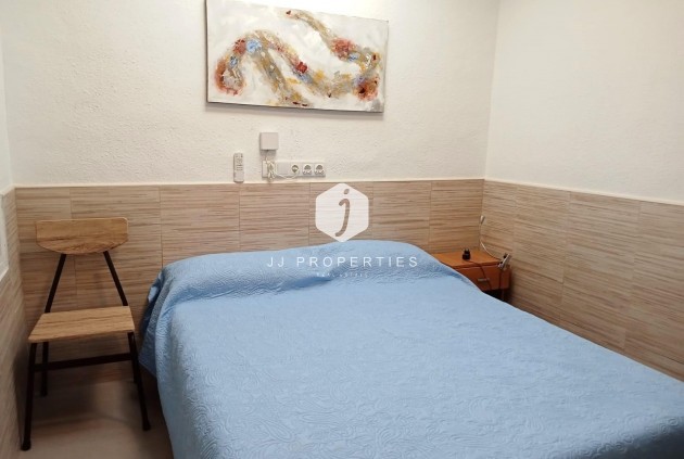 Resale - Bungalow -
Torrevieja - Torretas