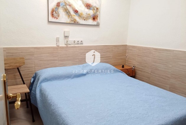 Resale - Bungalow -
Torrevieja - Torretas