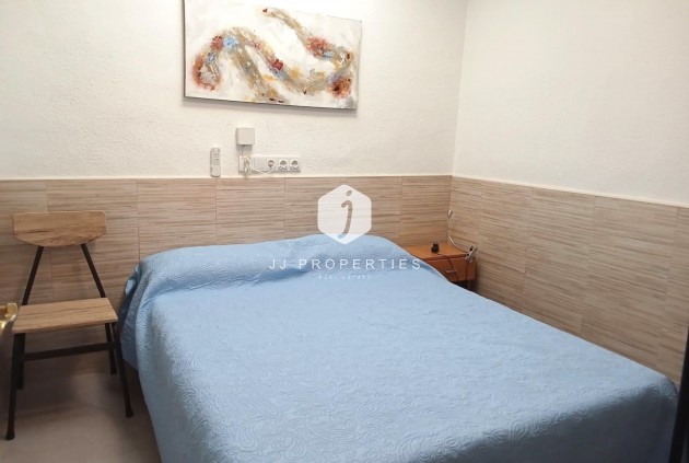 Resale - Bungalow -
Torrevieja - Torretas