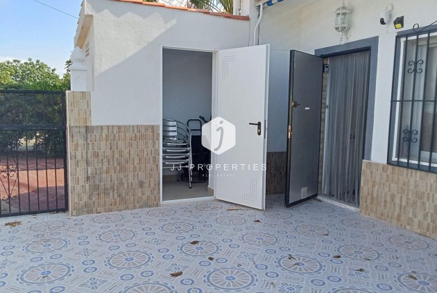 Resale - Bungalow -
Torrevieja - Torretas