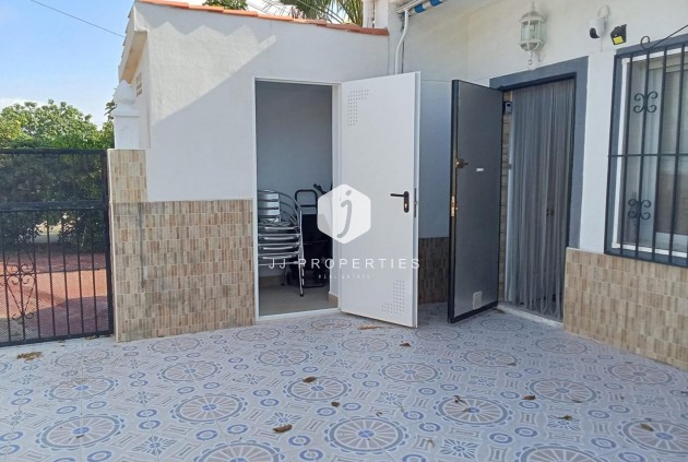 Resale - Bungalow -
Torrevieja - Torretas