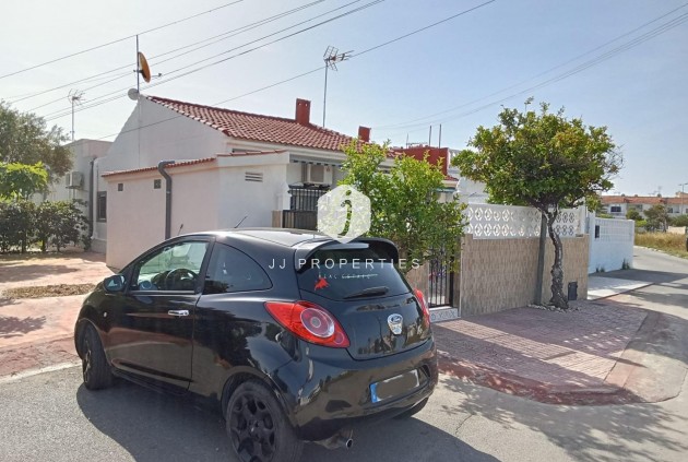 Resale - Bungalow -
Torrevieja - Torretas