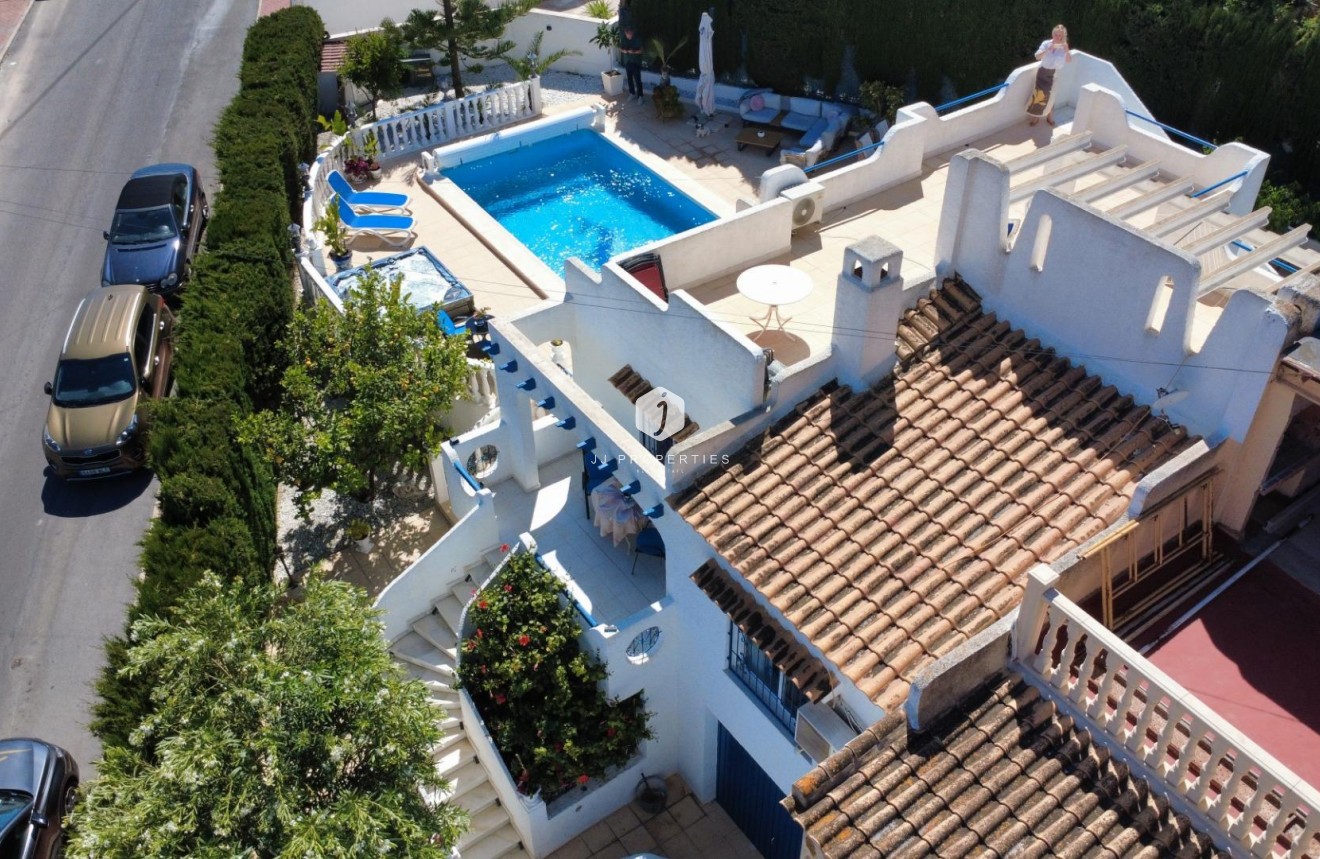 D'occasion - Chalet -
Torrevieja - Los Balcones