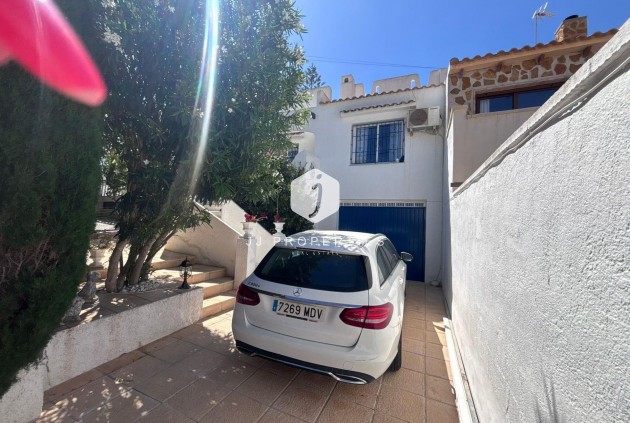 D'occasion - Chalet -
Torrevieja - Los Balcones