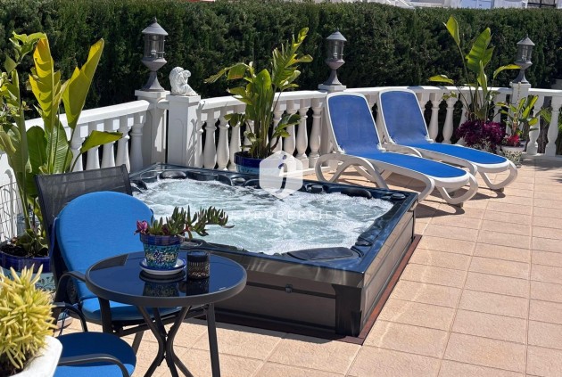 D'occasion - Chalet -
Torrevieja - Los Balcones