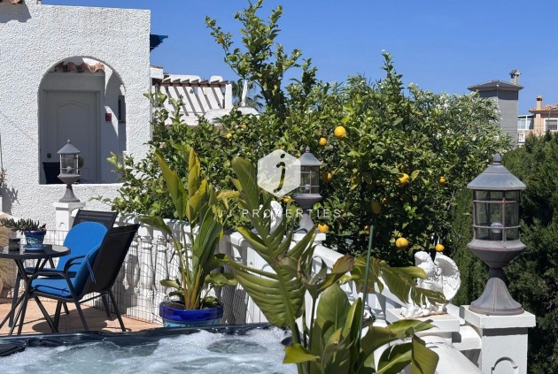 D'occasion - Chalet -
Torrevieja - Los Balcones