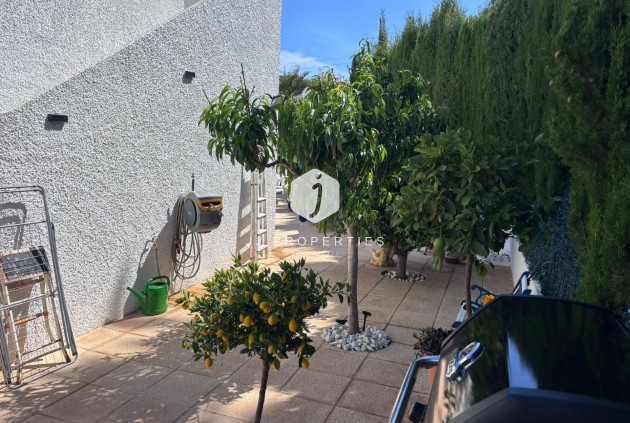 D'occasion - Chalet -
Torrevieja - Los Balcones